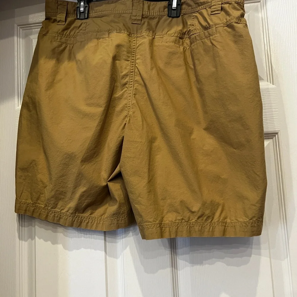 Ocean Coast Men’s Shorts size 38 9in great condition
